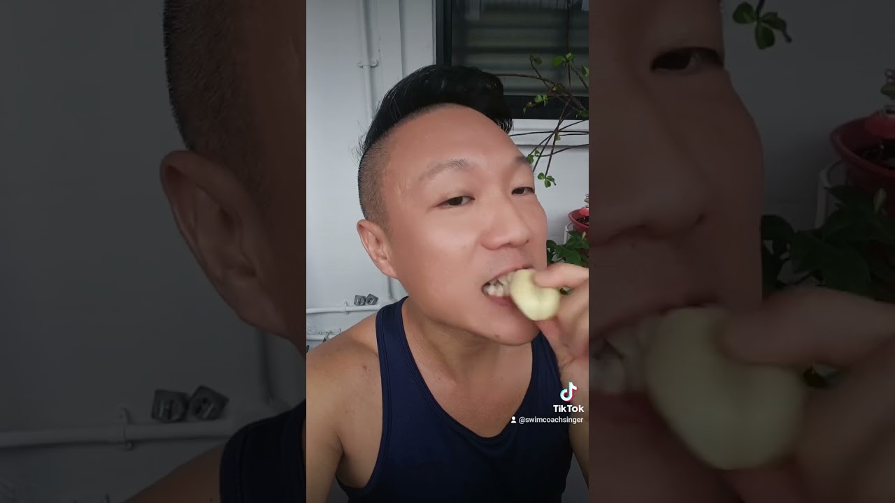 How to eat snakefruit 蛇皮果@francisLifestyle
