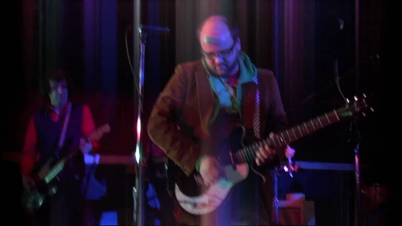 The Apples in stereo - Strawberryfire - Live