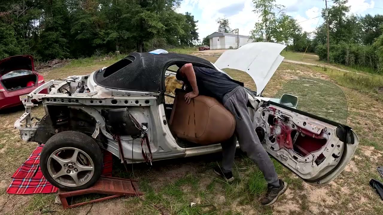 MR-2 Spyder Tear Down (Fuel Tank, Interior, & Shifter Removal)