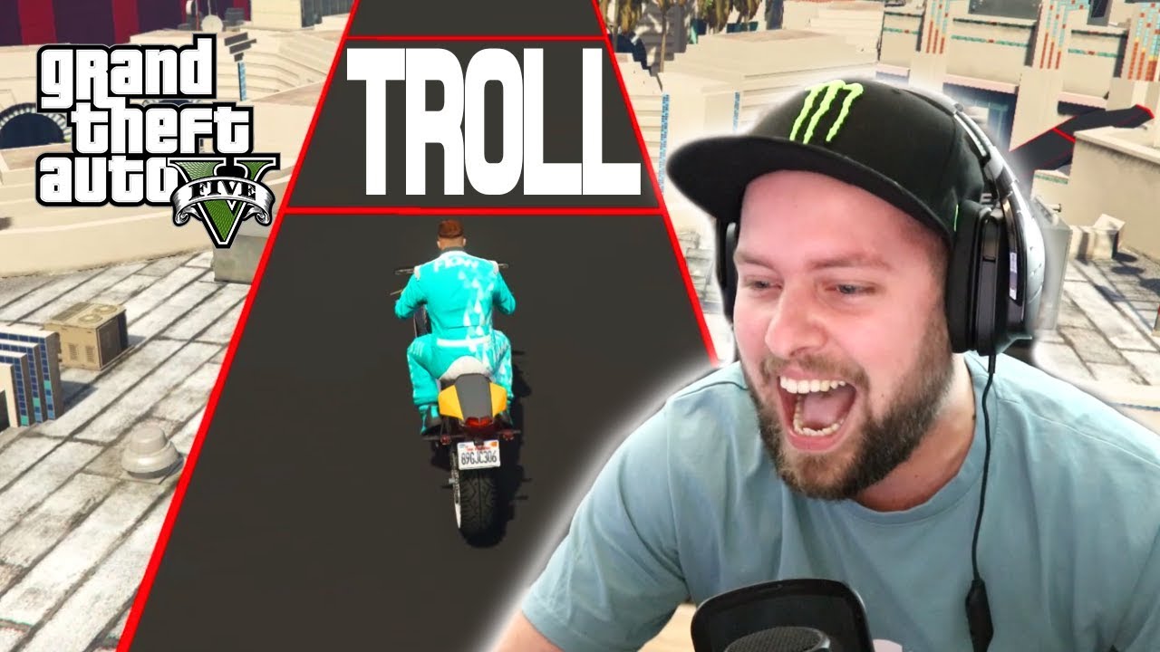 GTA V - NOG NOOIT ZO HARD GELACHEN OM EEN TROLL!