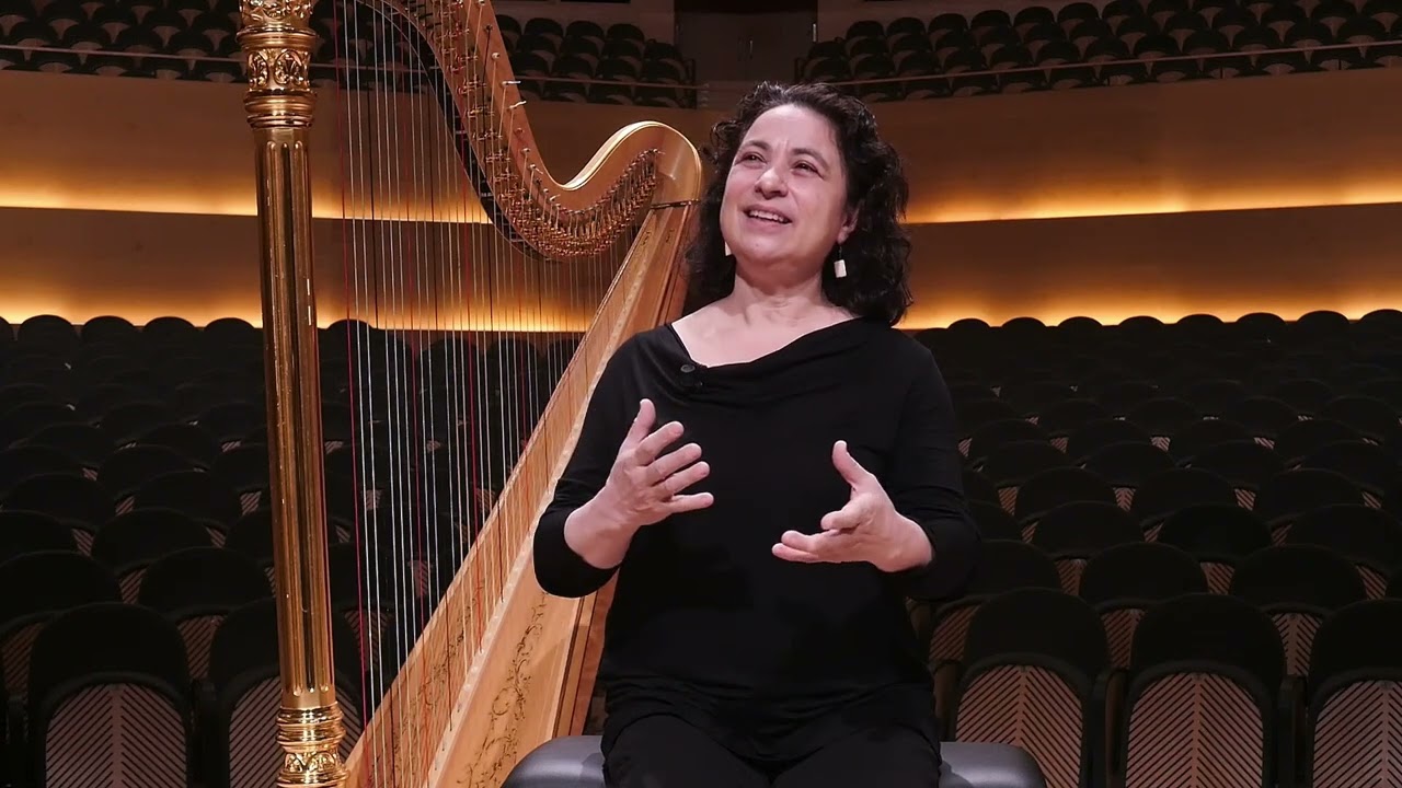 ON STAGE: MAGDALENA BARRERA ORO