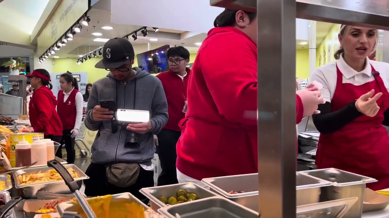 Filipino Street food night at Seafood City and dancing 
