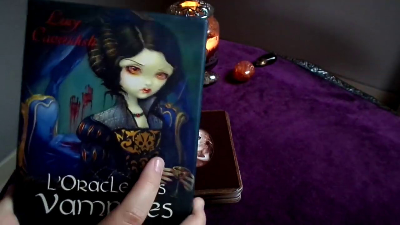 Présentation de l'oracle des vampires de Lucy Cavendish