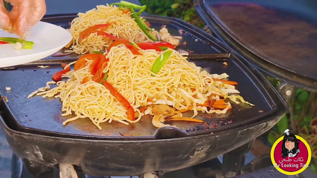 طريقة عمل التبنياكي الياباني بالنودلز والخضار ..ولا اطعم من كده Teppanyaki