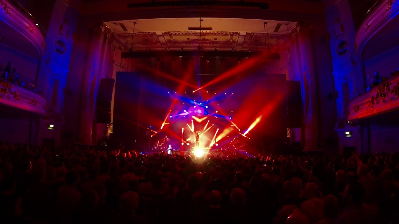 Simple Minds - Sanctify Yourself - Live in Edinburgh - 2015