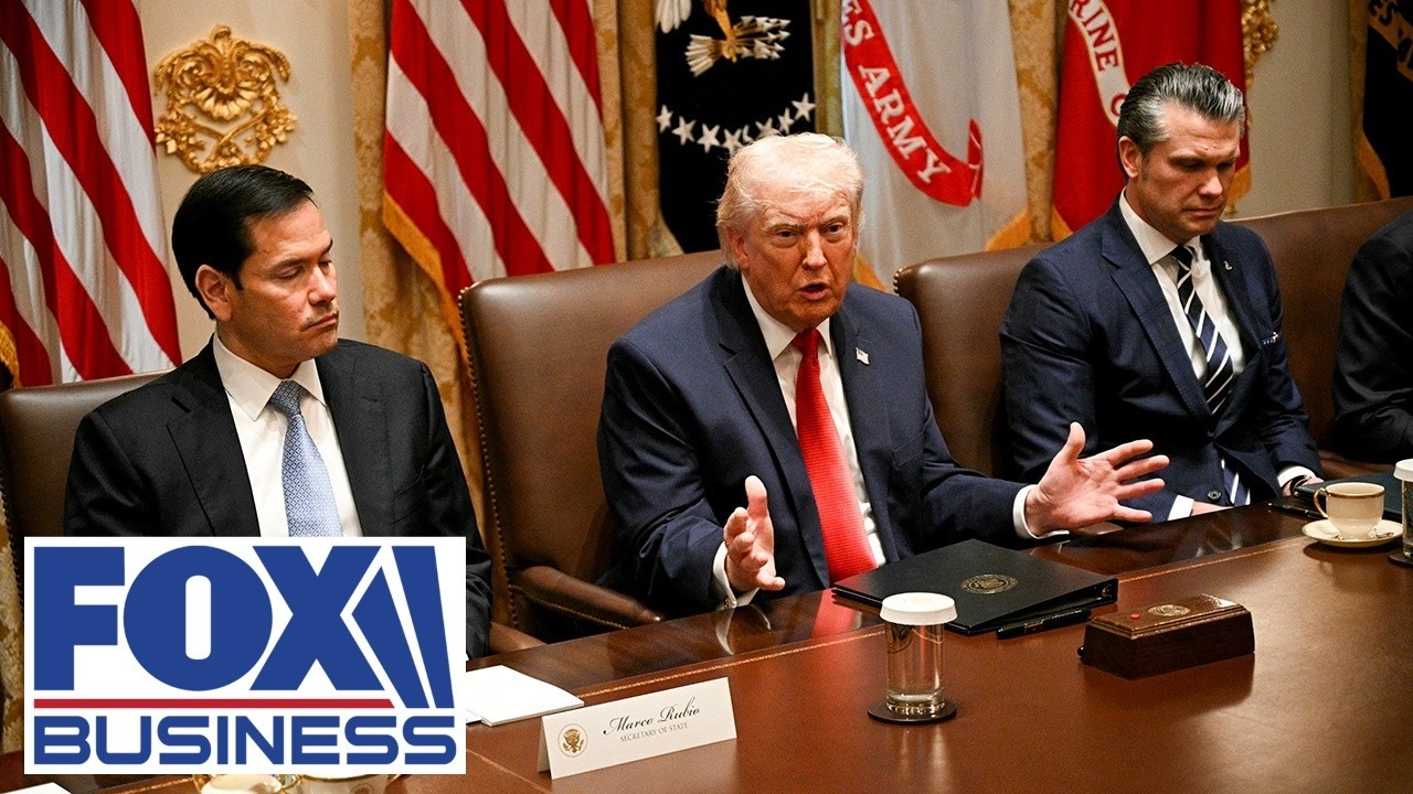 Трамп угрожает УНИЧТОЖИТЬ Оман во время напряженного заседания кабинета министров