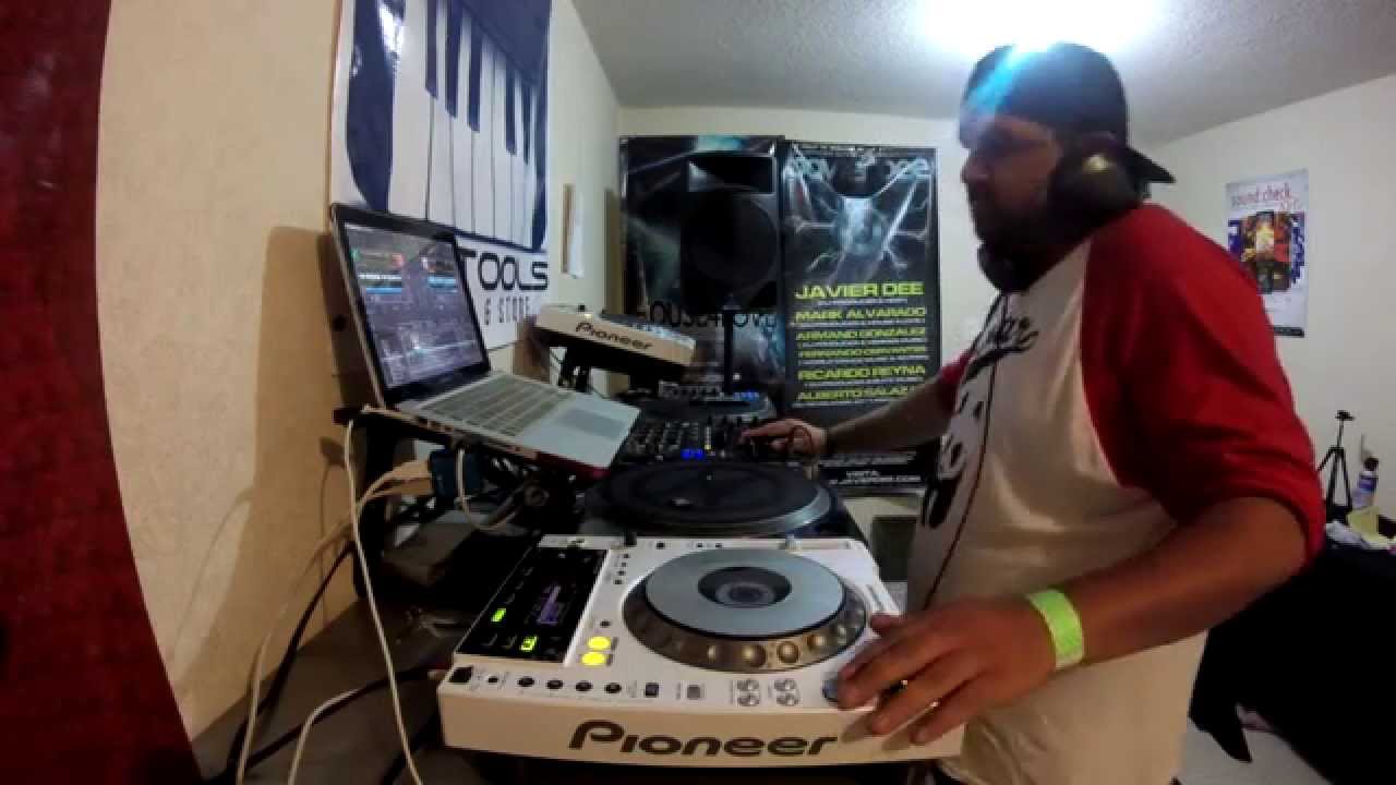 Javier Dee - Summer Sounds Session!!