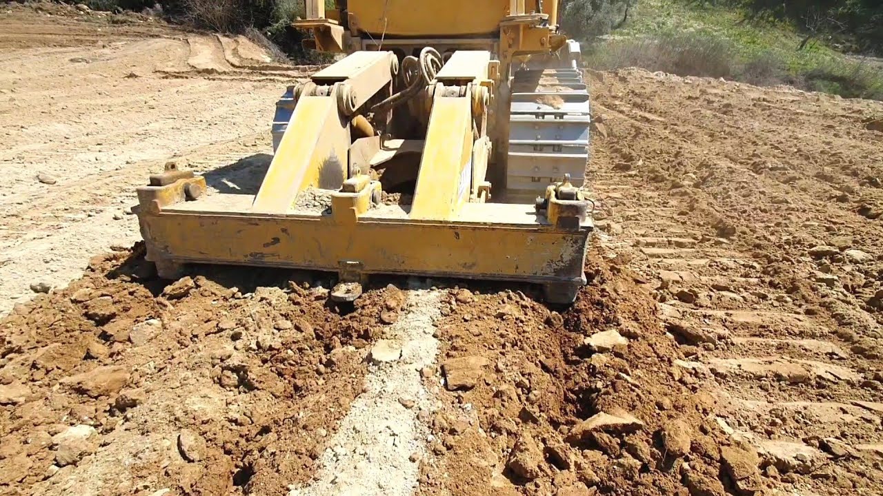BU ÇİZELİN BOYU KAÇ METRE ? ( Dozer İle Tarla Sürümü )