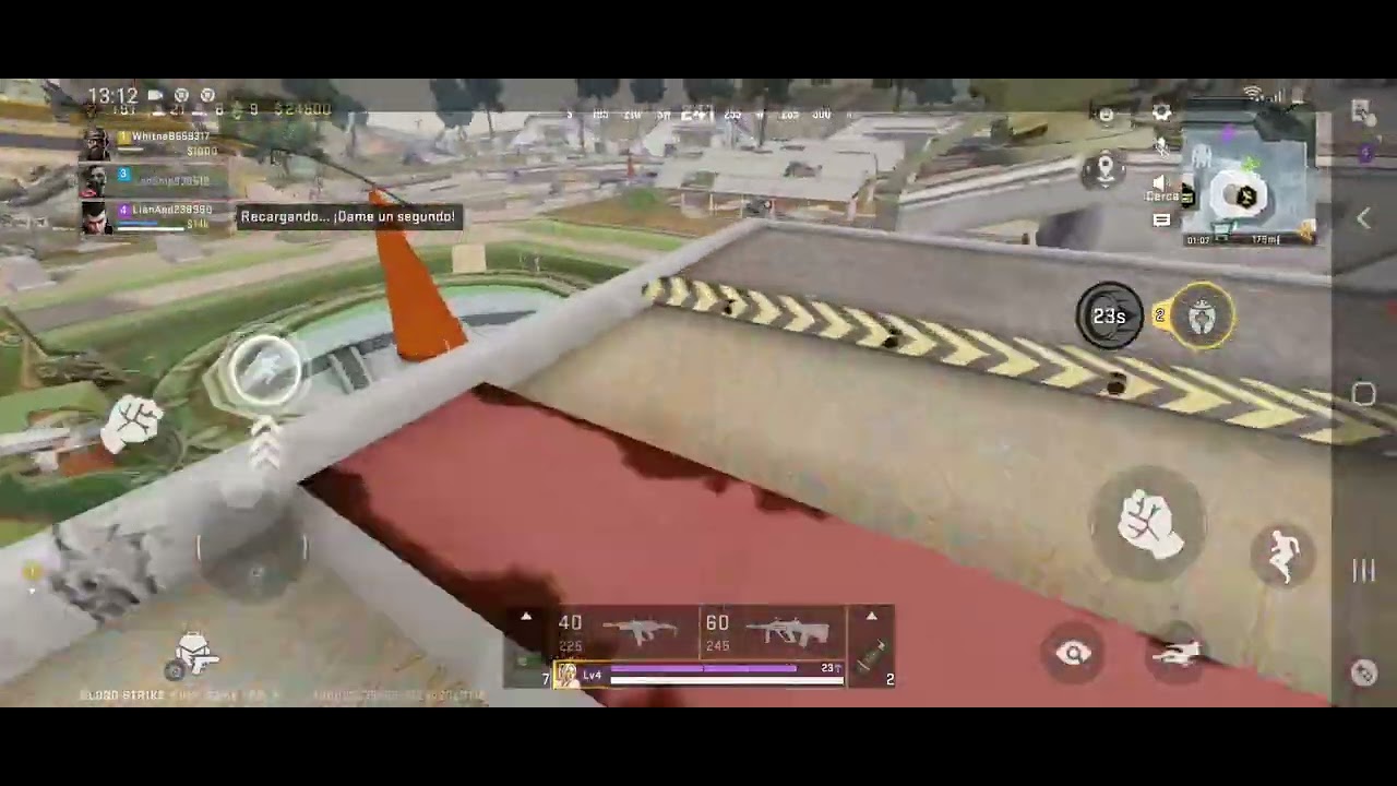 Jugando blood strike po primera vez