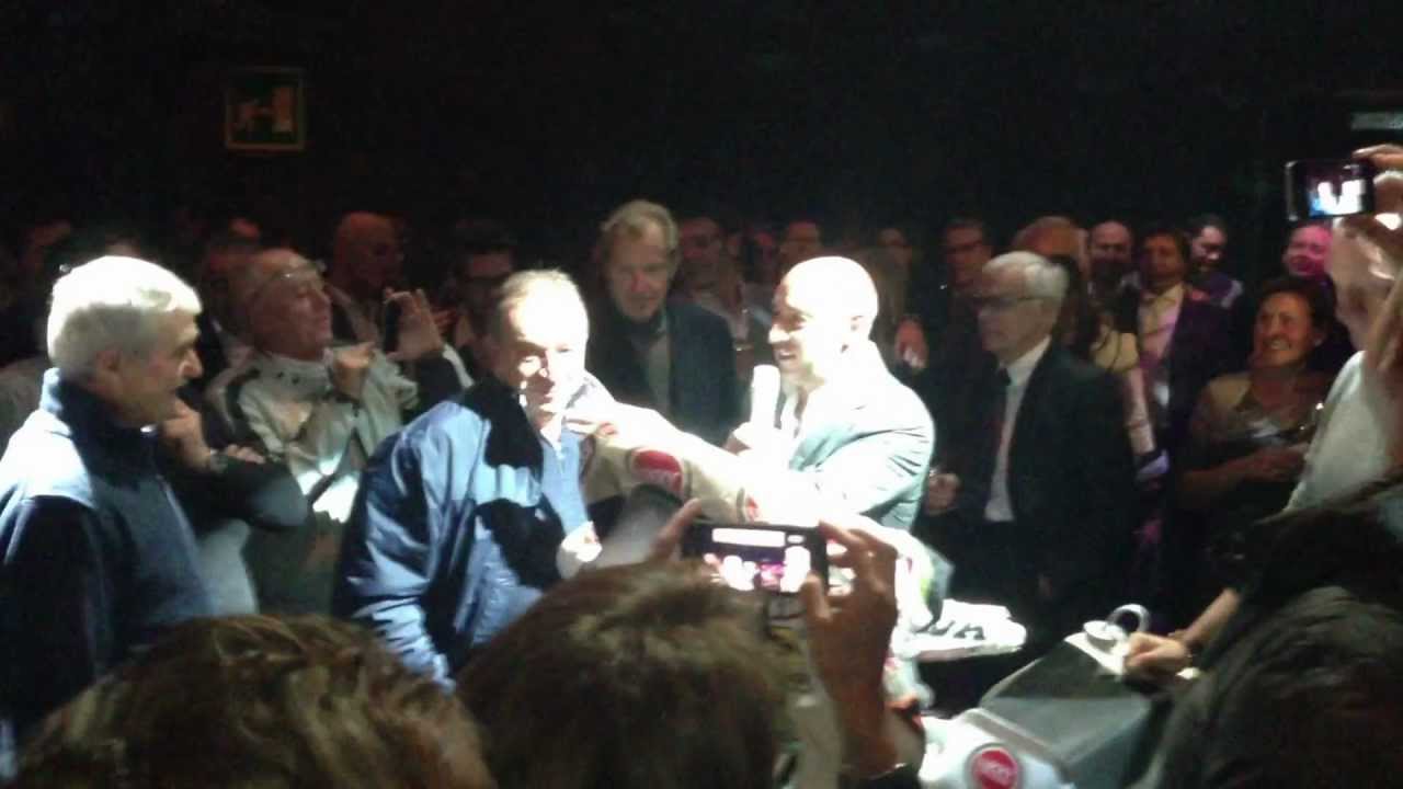 Claudio Terruzzi entra alla festa di Edi Orioli con la Cagiva del '92