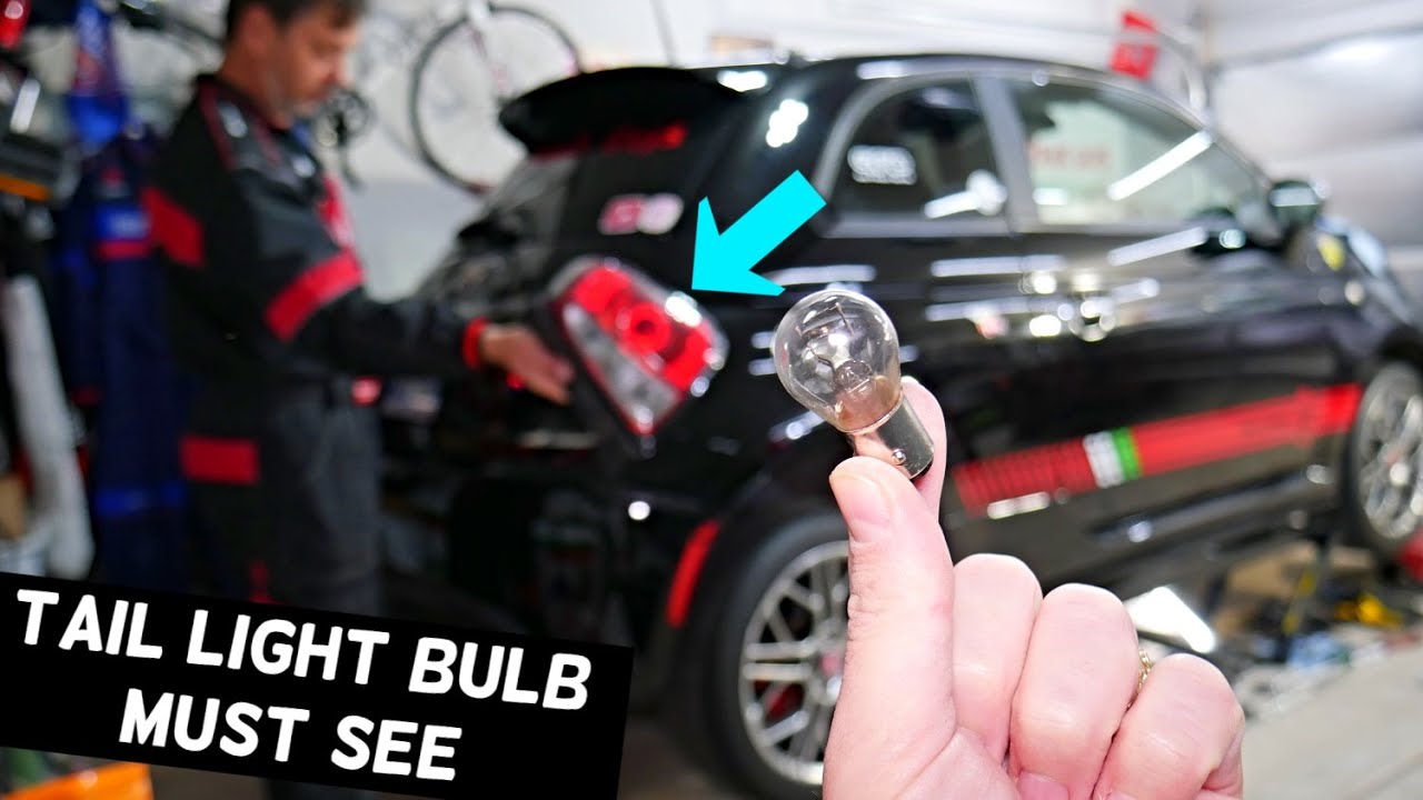 FIAT 500 TAIL LIGHT BULB REPLACEMENT REMOVAL