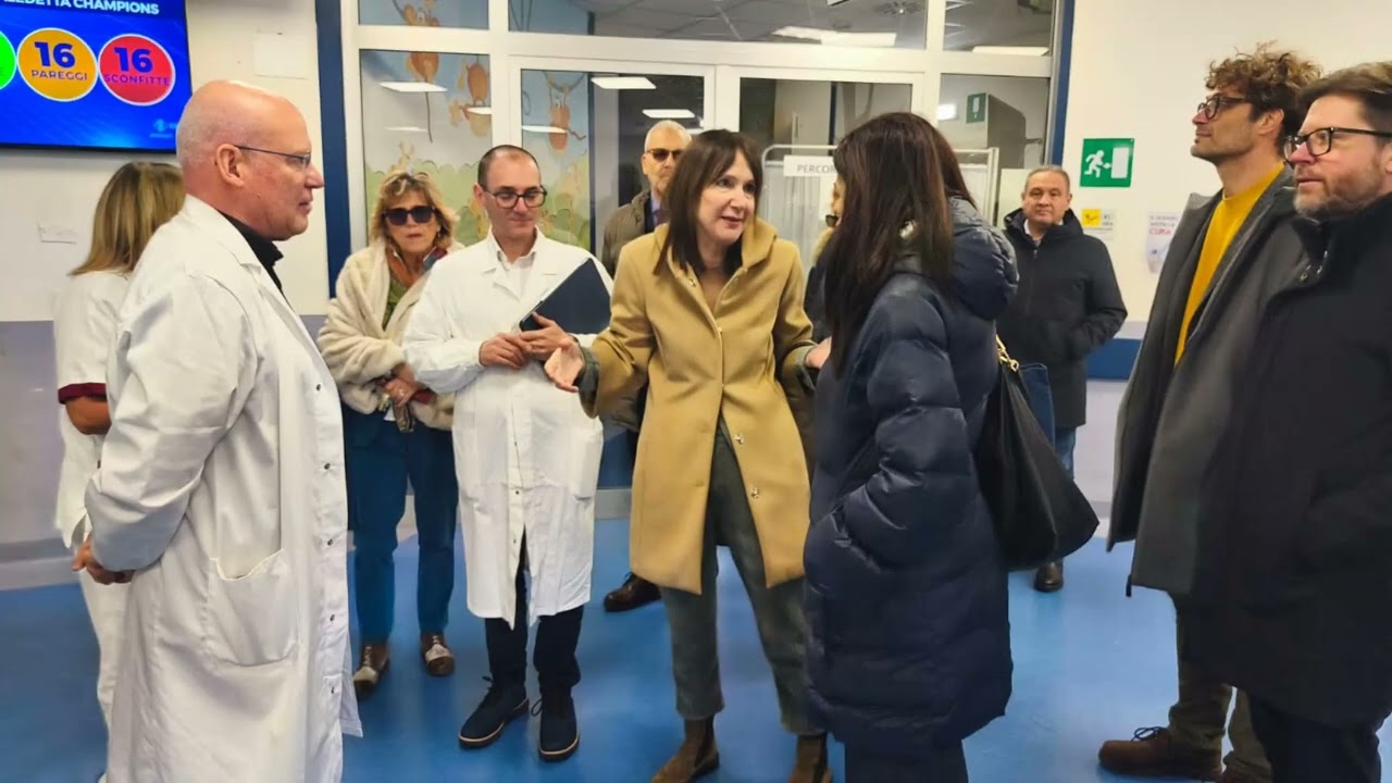 L'assessore Regionale Monni in vista all'ospedale di Livorno. immagini