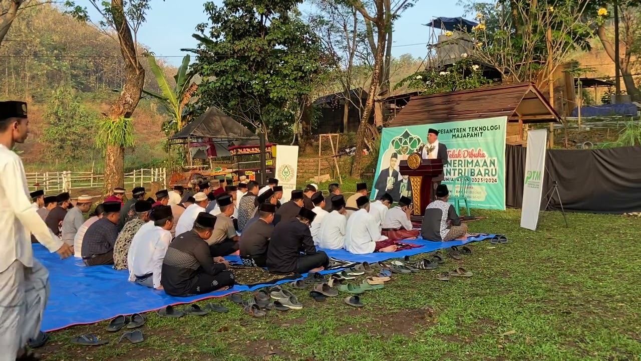 PELAKSANAAN SHOLAT IDUL ADHA TAHUN 1444 H DI PESANTREN TEKNOLOGI MAJAPAHIT