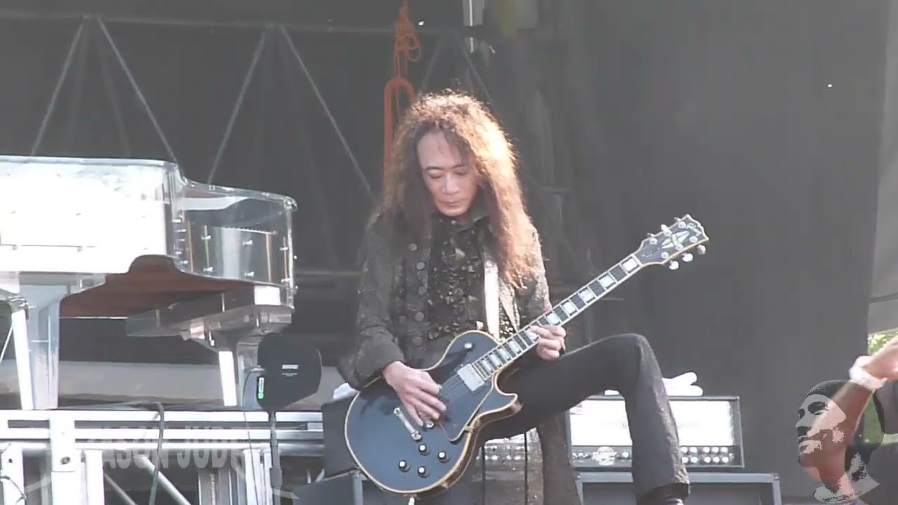 X Japan - Kurenai [HD] LIVE Lollapalooza 8/8/2010