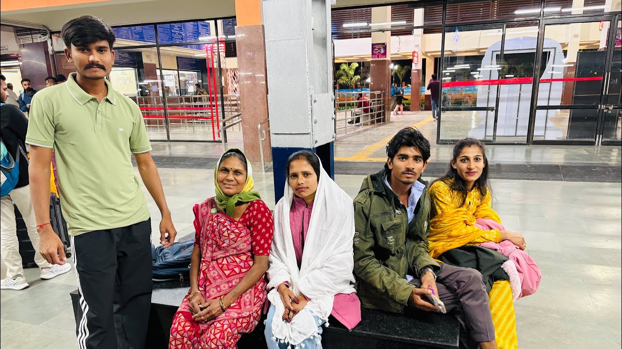 કિંજલ જીગર મમ્મીને બધા રણુજા જવા નીકળ્યા | મિલનજી અને ભૂરી ભાભીને પણ સાથે આવ્યા | kinjaljigar vlogs 