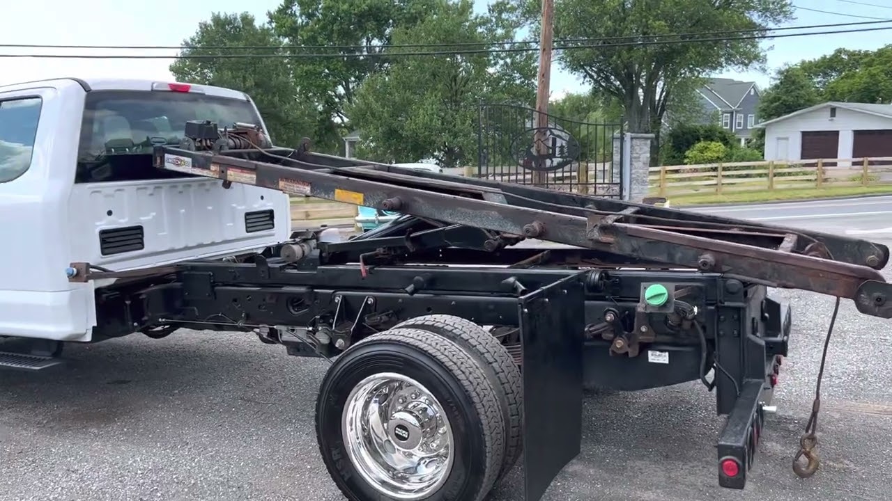 Lewis Motor Company - 2017 Ford F-550 Switch N Go Rolloff Dump Body Can for sale @ lewistrucks.com