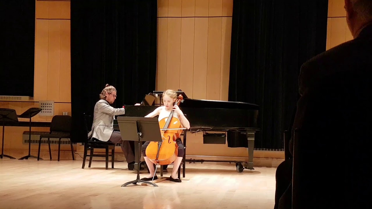 Sophie (9 ans) au violoncelle : Capriccietto - A. Nölck
