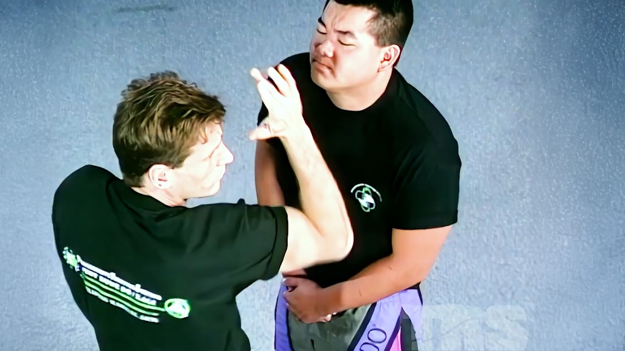 Win 90% of Fights with These Green Beret DIRTY Street Fight Moves!