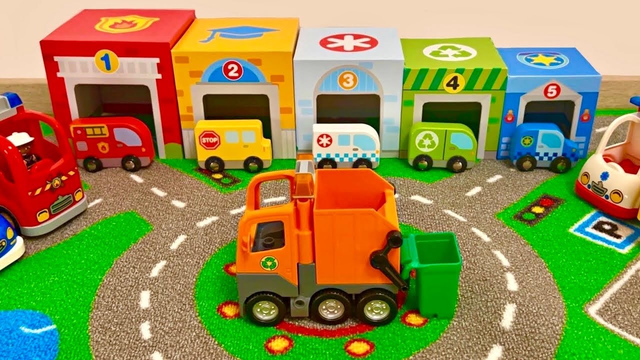 Lego DUPLO trucks, Wooden Toy Cars and Numbers 🚙 Build and Play for Kids