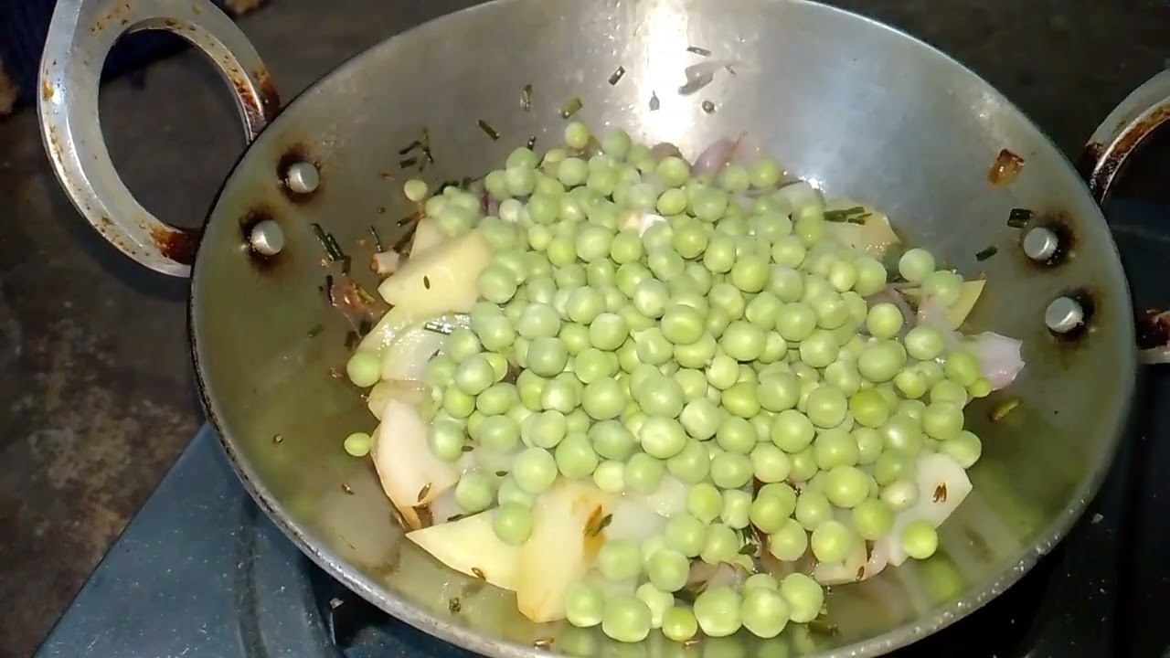 आलू मटर प्याज की सब्जी