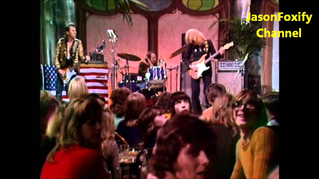 Hurriganes - Roadrunner (Live) 1974 
