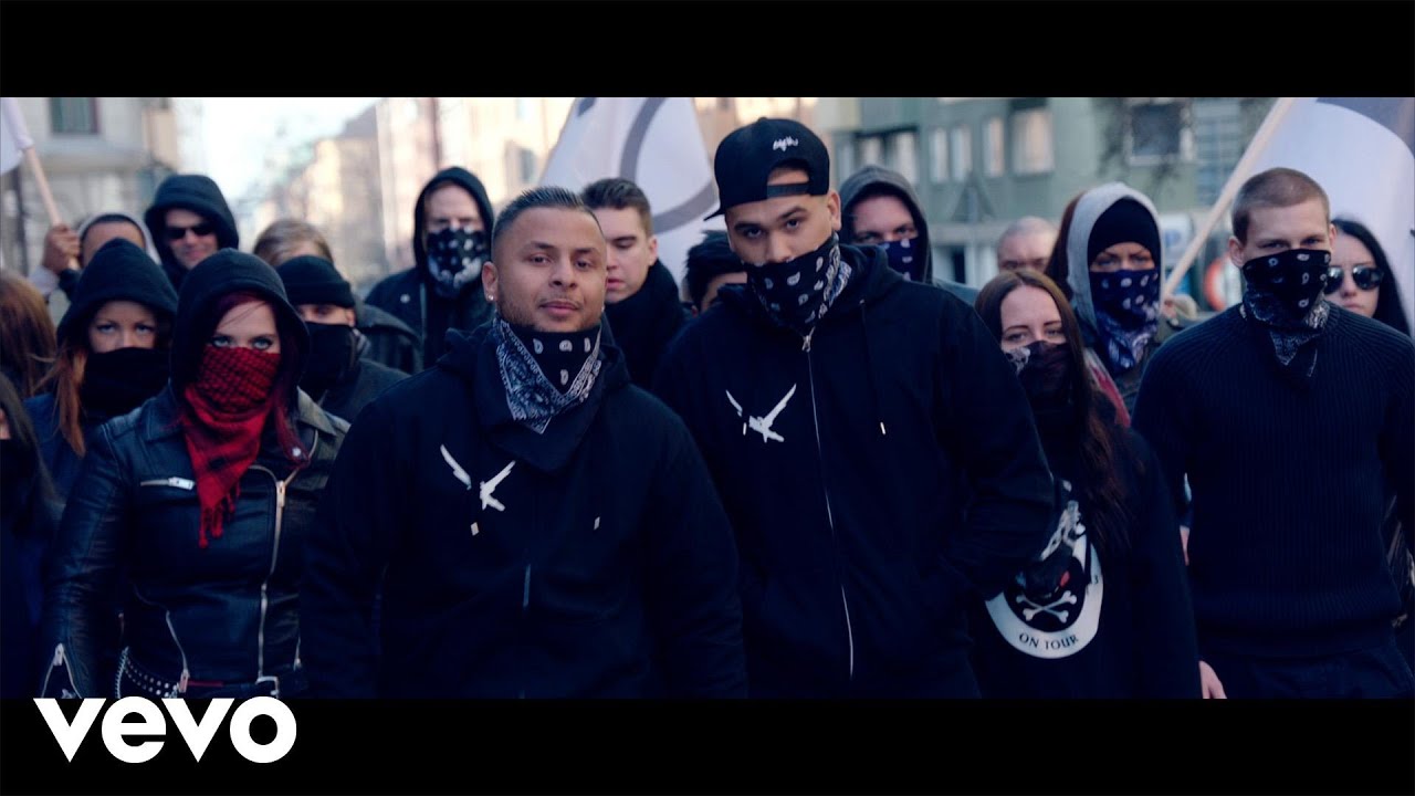 Lani Mo - 100 000 stenar ft. Dani M
