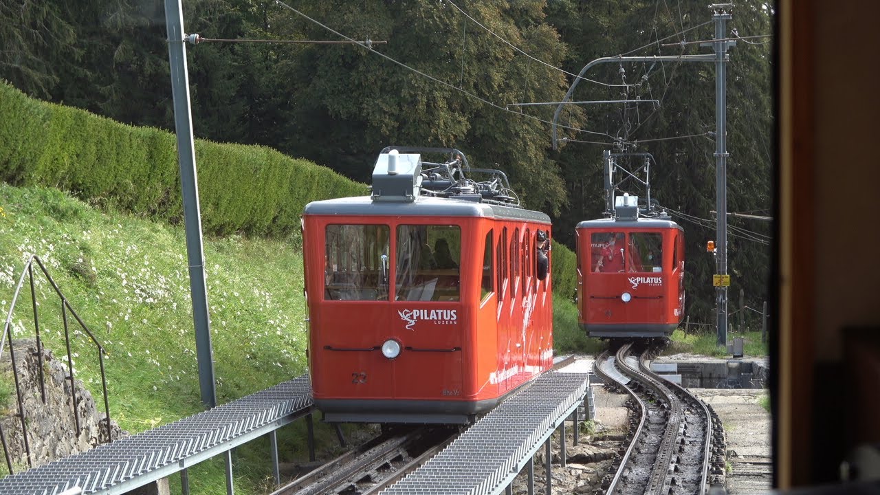 Fahrt mit der Pilatusbahn Nähe Luzern/CH   2020-10-01
