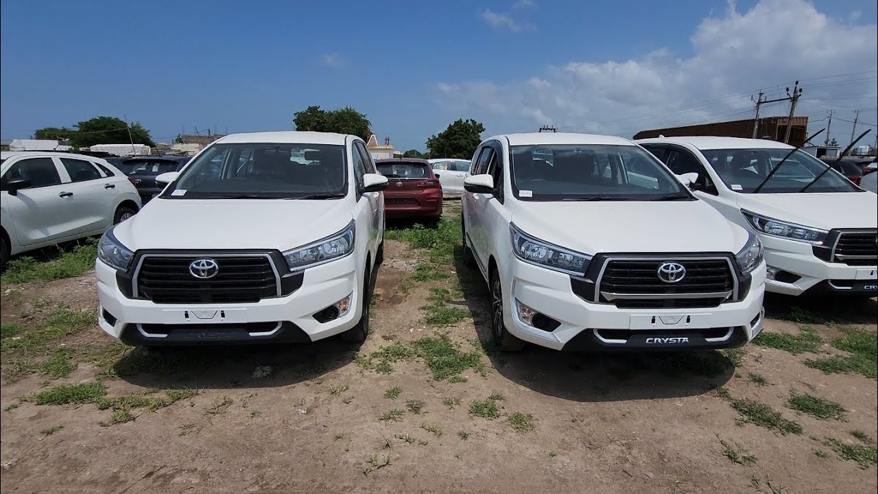 INNOVA CRYSTA GX vs GX PLUS Comparison 2024.