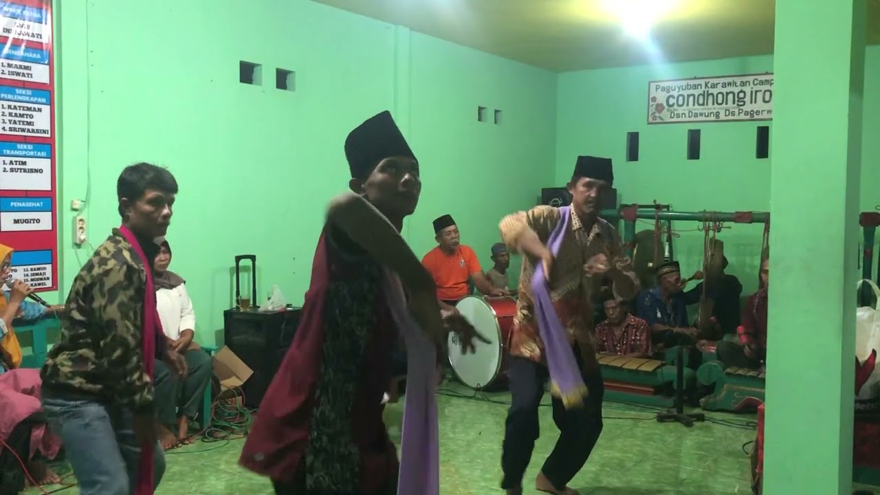 Srempek srby  / joget pramugari bersama p. Joko dkk// latihan rutin mlm kmis