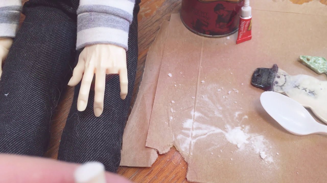 BJD Repair - Using Super Glue and Baking Soda Hack to fix my resin boy's broken fingers