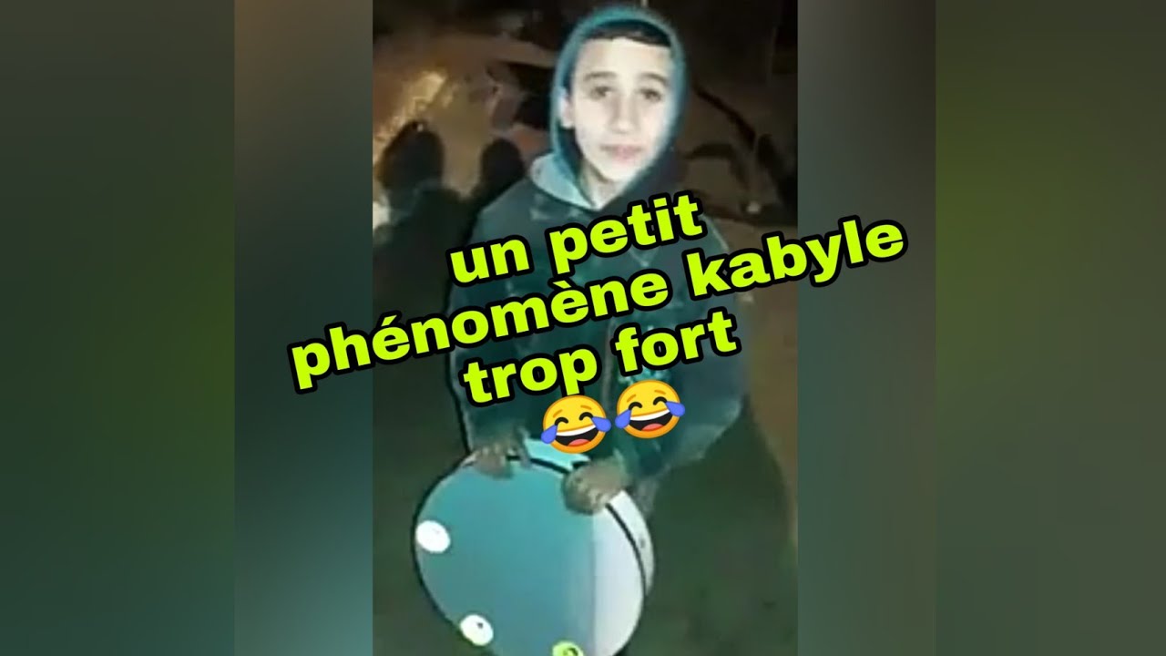 Le petit phénomène kabyle Walid avec son bendir 😂  A ne pas rater !