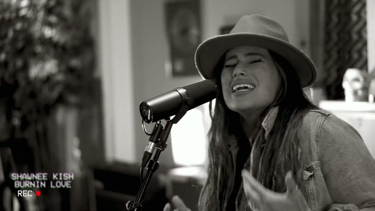 Shawnee Kish - Burnin Love (Live)