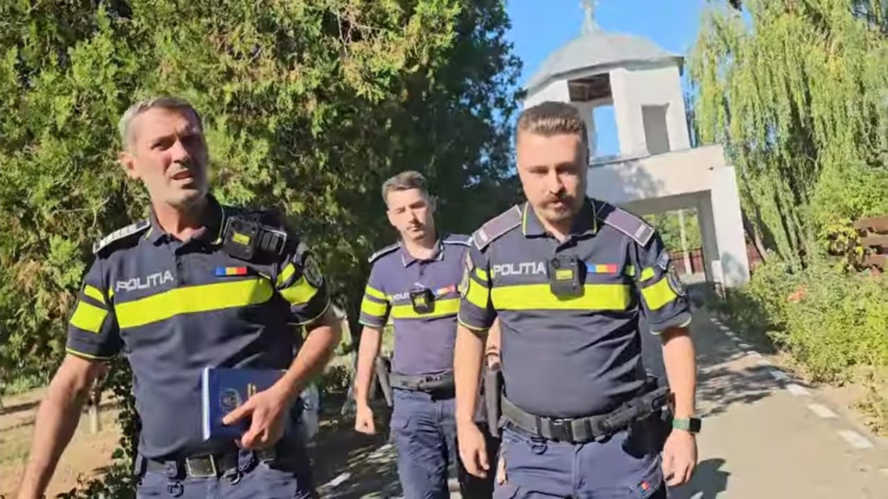 Pe moldoveni- a venit toată politia, la casa domnului popă,  plecat după afaceri. Iar BB secur pază 