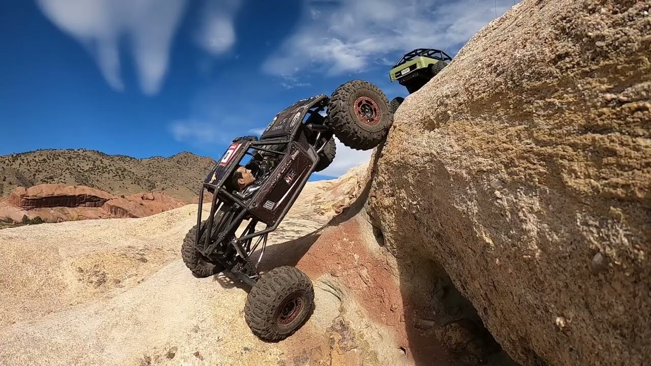 The Red Rocks of Colorado - Capra, Honchobolt, Knightrunner - 1/10 RC Rock Crawl - the clouds though