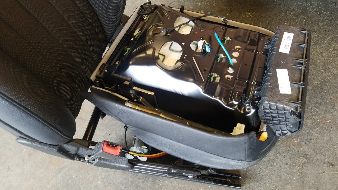 Como Separar Asiento de Mercedes De su Base. Upholstery tips