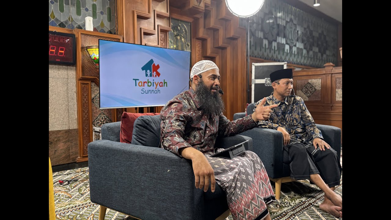 (live tunda) [SESI TANYA JAWAB] - Istiqomah di zaman Fitnah - Ustadz DR. Syafiq Riza Basalamah, MA