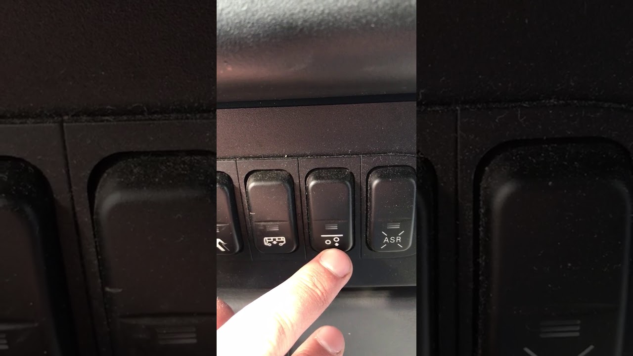 Van Hool CX45 control panel video 5