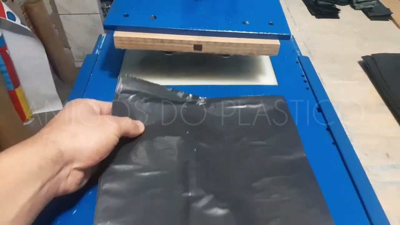 PRENSA MANUAL FAZER ALÇA DE SACOLAS PLÁSTICAS.
