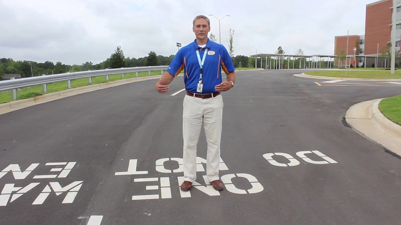 Navigating morning drop off at Garner Magnet High
