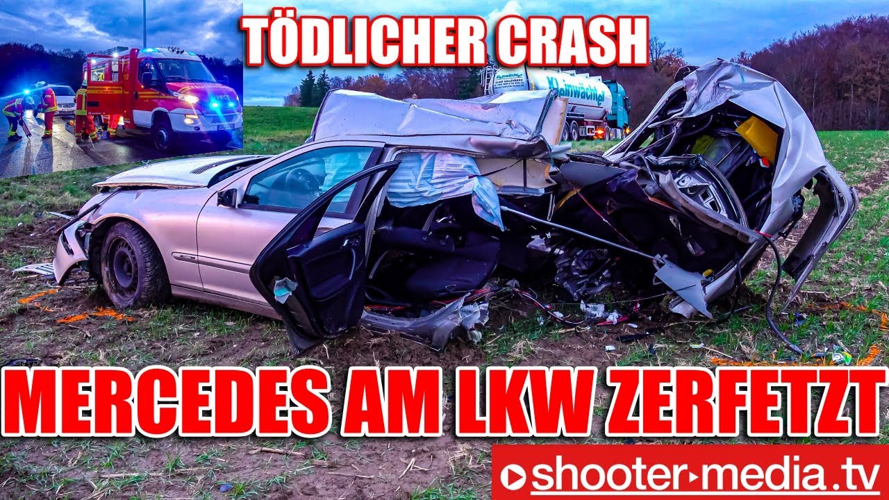 ❌  TÖDLICHER CRASH: MERCEDES ZERFETZT AM LKW  ❌ | 🚒  Fahrer aus Pkw Geschleudert  🚒