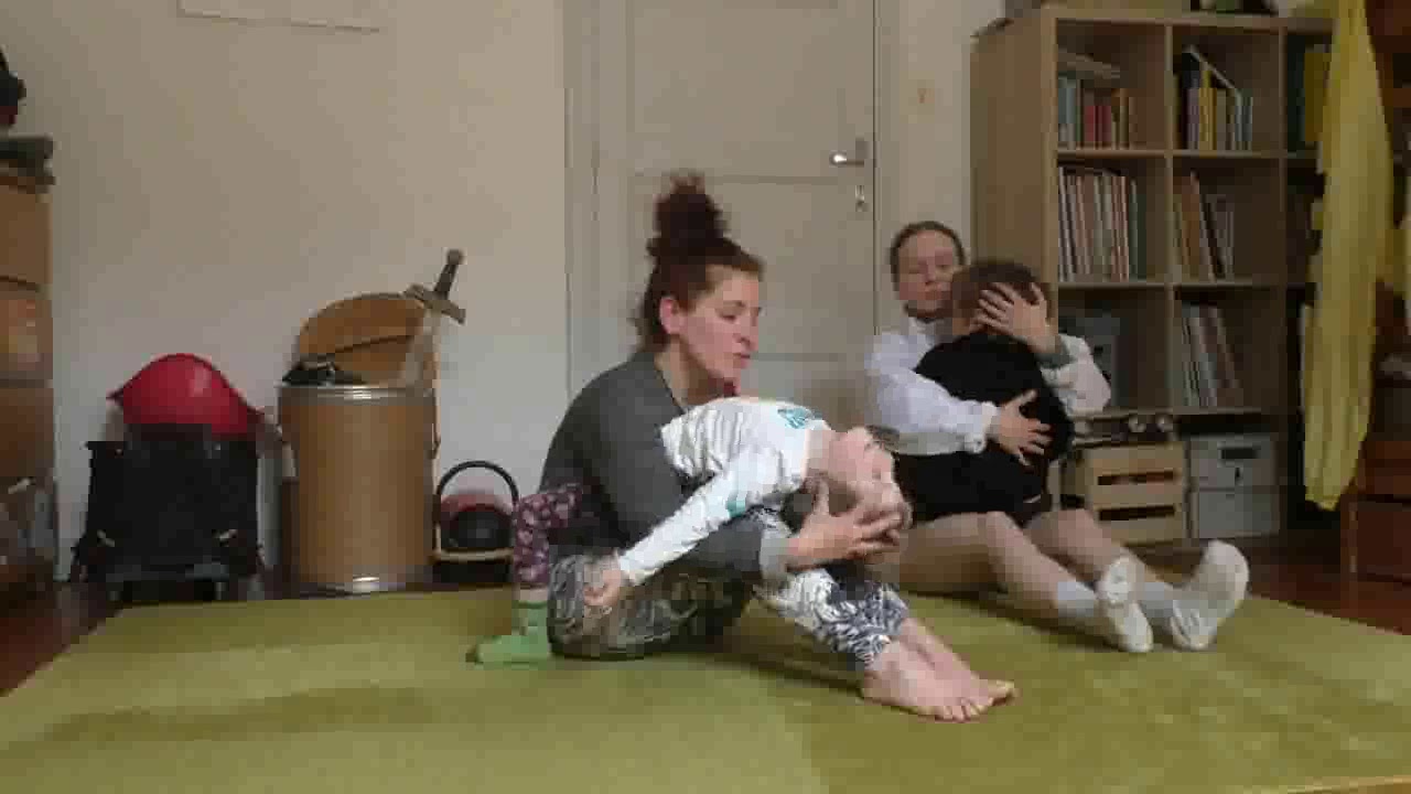 Yoga Parents Enfants 1 3ans   Haneczka Ferrari