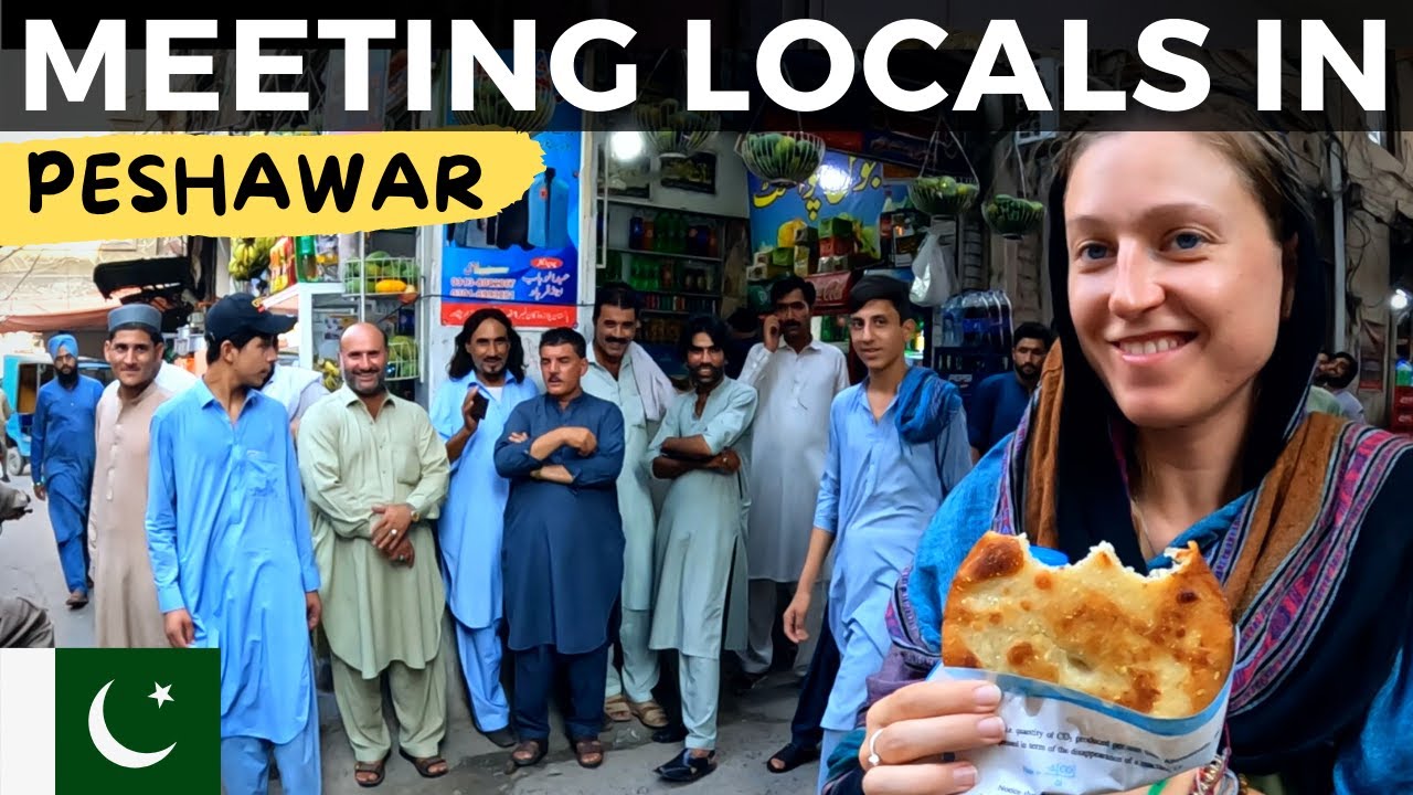 Foreigner experiencing PAKISTANI HOSPITALITY at Namak Mandi Market, Peshawar