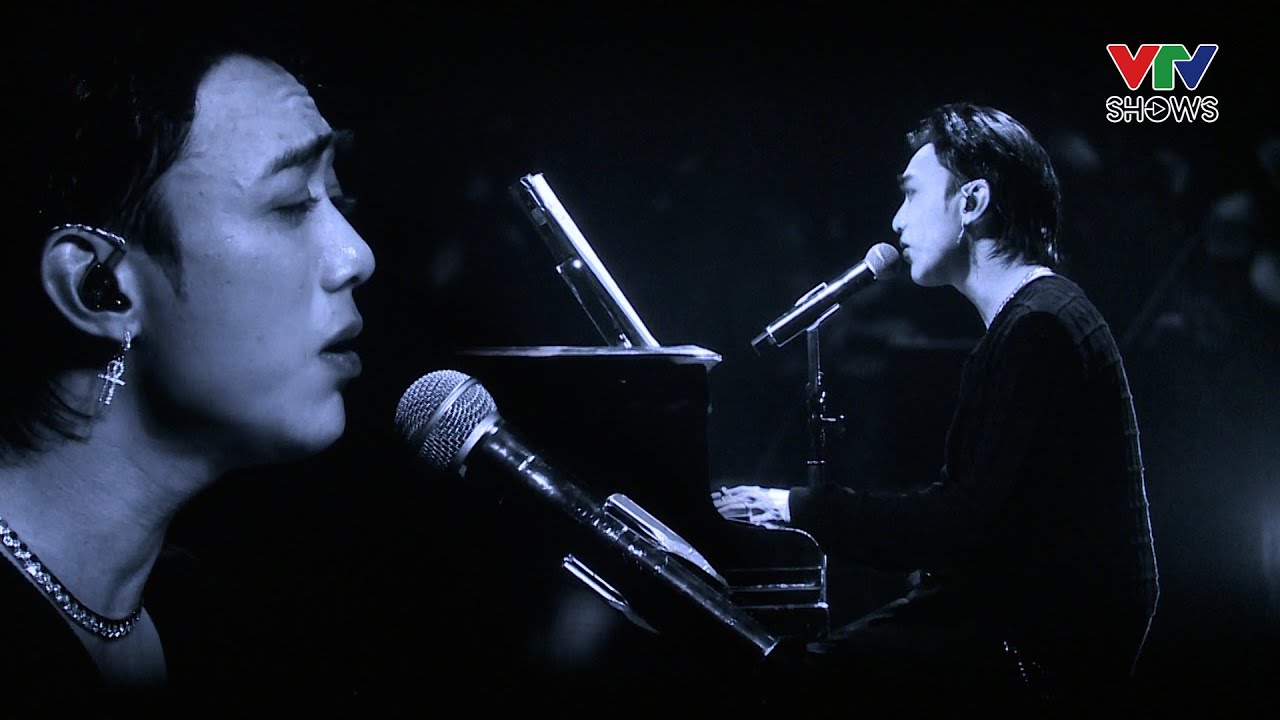 [Fancam] Soobin đệm piano hát THÁNG NĂM và kể về mối tình không thể buông bỏ tại Concert All-Rounder