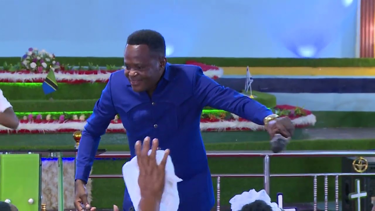 Mc Double D Inano ndani ya Ukombozi ni Neema Ya Yesu Inatosha