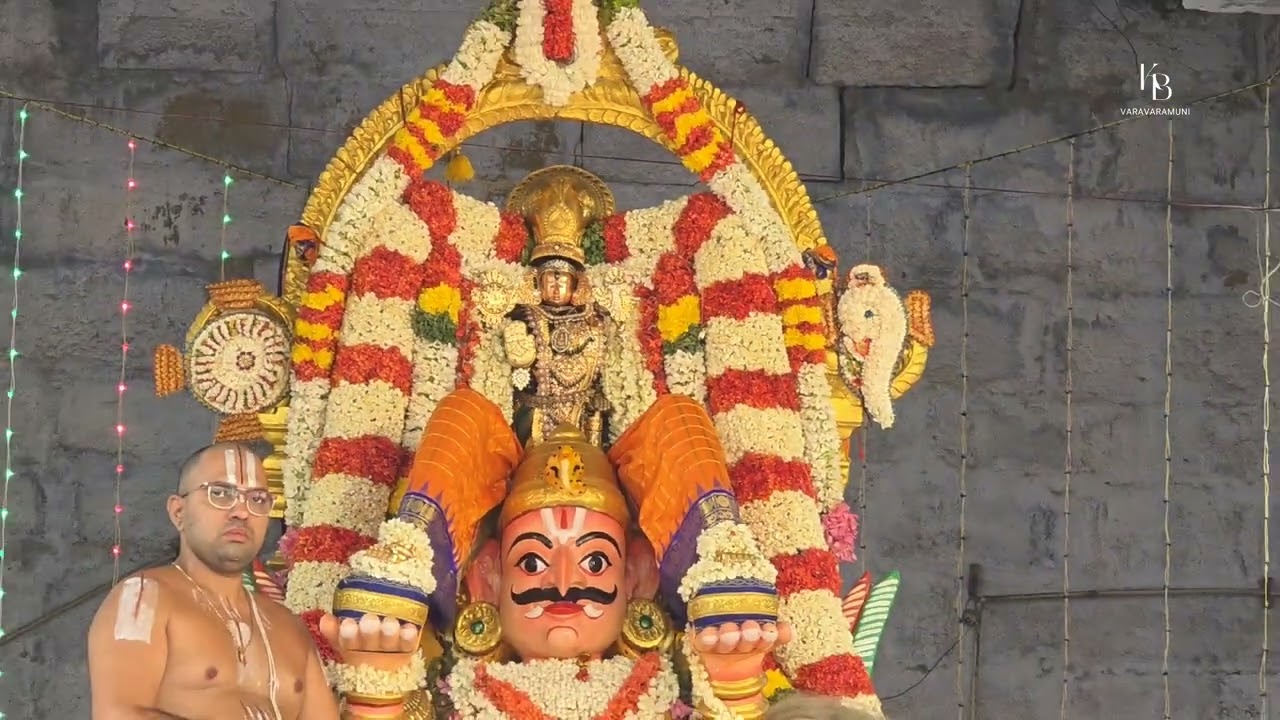 தொட்டபடையெட்டும் தோலாதவென்றியான் * அட்டபுயகரத்தானஞ்ஞான்று