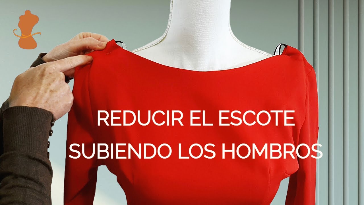 Reducir el escote subiendo los hombros