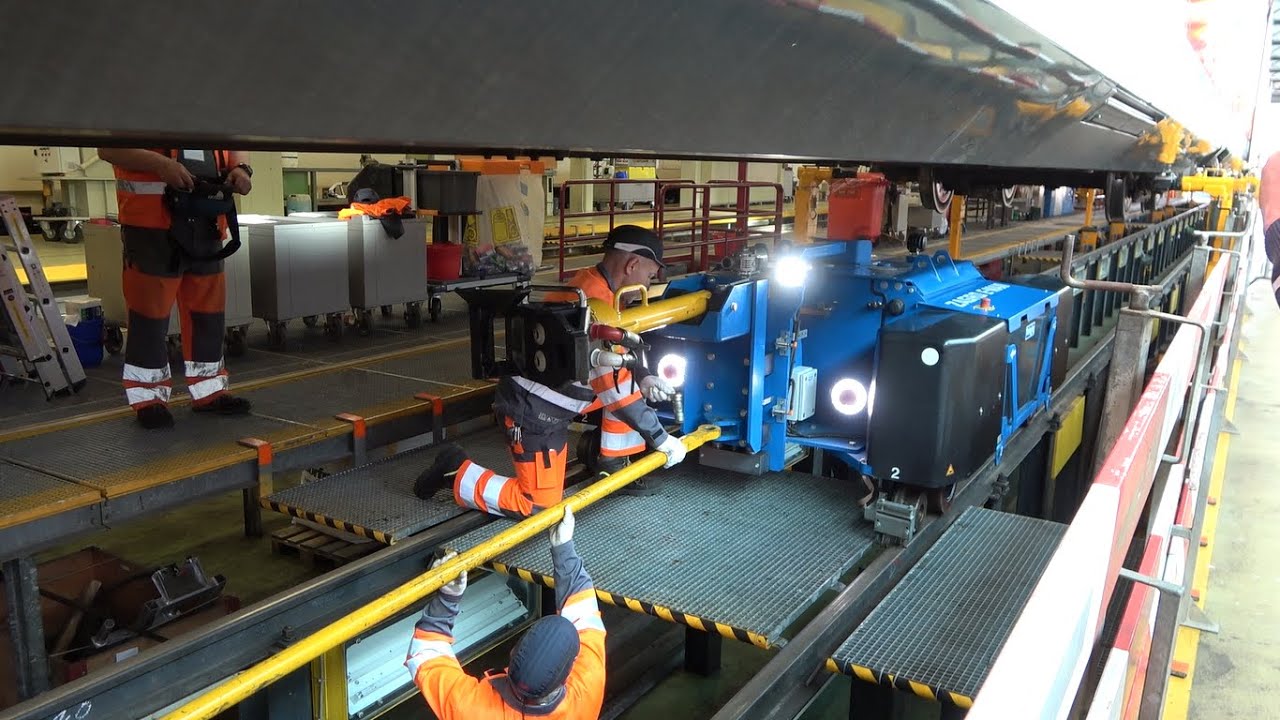 Drehgestell Ein- und Ausbau am SOB RABe 526 059 
