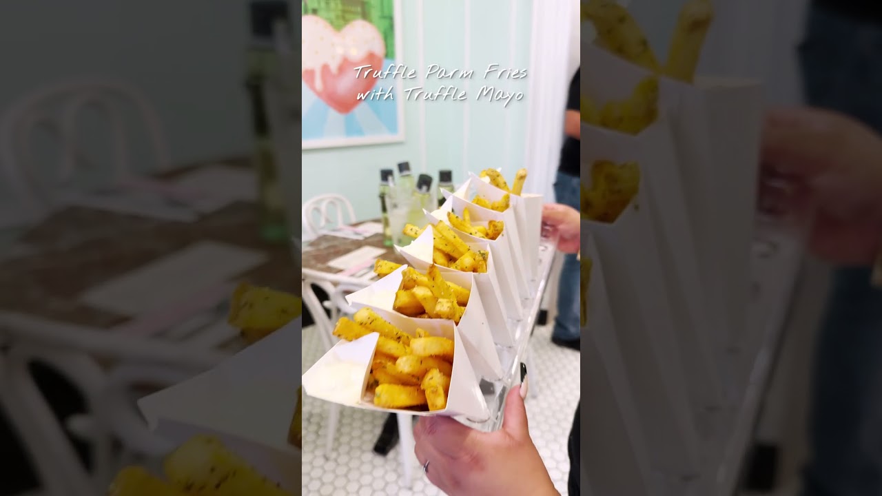 Thinking of unique food pairings to go with VOGA Italia 𝗣𝗿𝗼𝘀𝗲𝗰𝗰𝗼 𝗦𝘁𝗶𝗹𝗹? 🍽️🥂