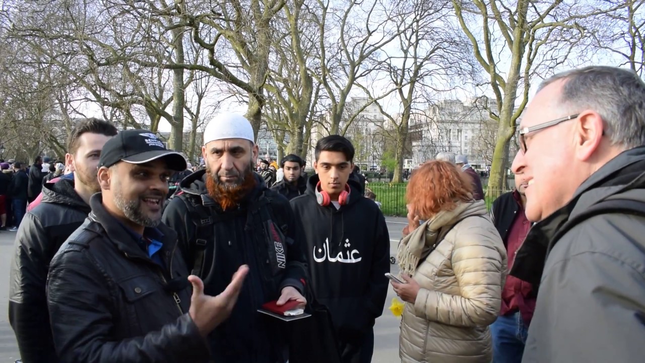 P1 - Red Grass!? Hashim vs Atheist | Speakers Corner | Hyde Park