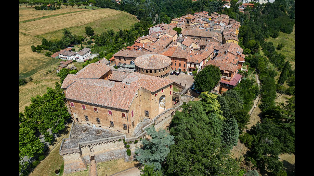 Dozza il Borgo dei Murales